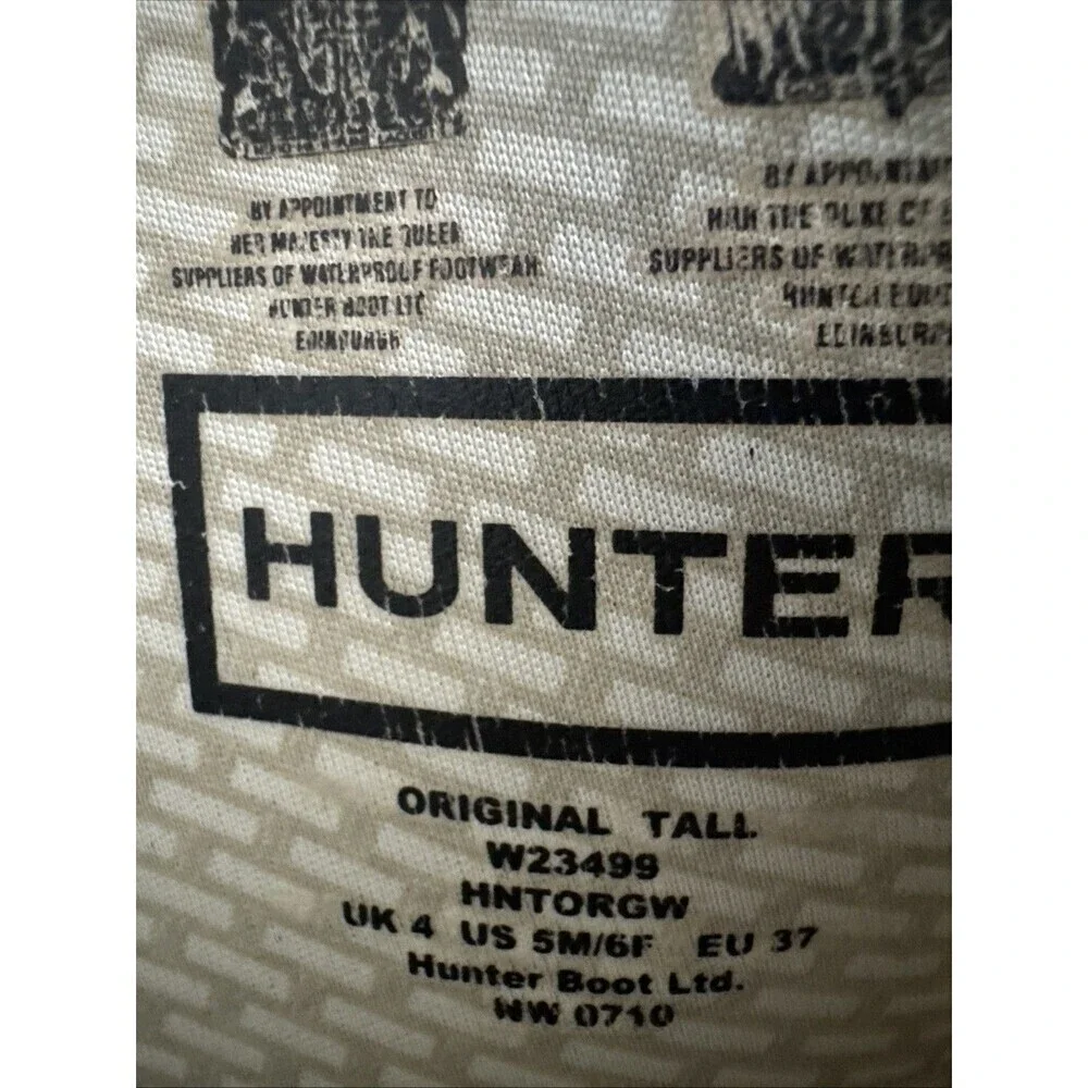 Hunter Women Sz 5M-6 Classic Matte Black Tall Rubber Rain Muck Boot